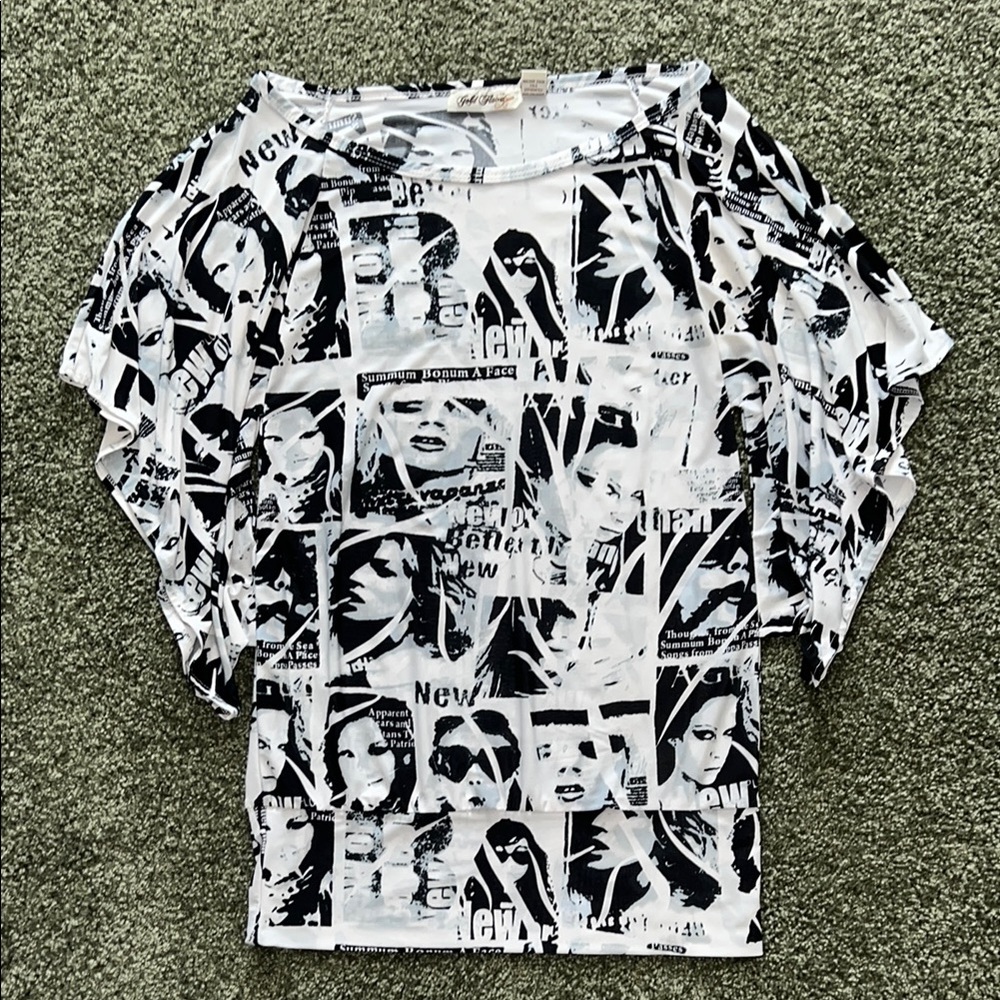 Gold Flava Black & White Graphic Tee | Grunge Punk Style | Loose Sleeve Fit